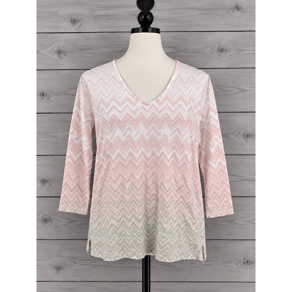 Chico's Tee Top T-Shirt Size 1 Medium Pink Chevron 3/4 Sleeve Cotton Modal Knit